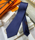 Two-tone H tie 1824053006