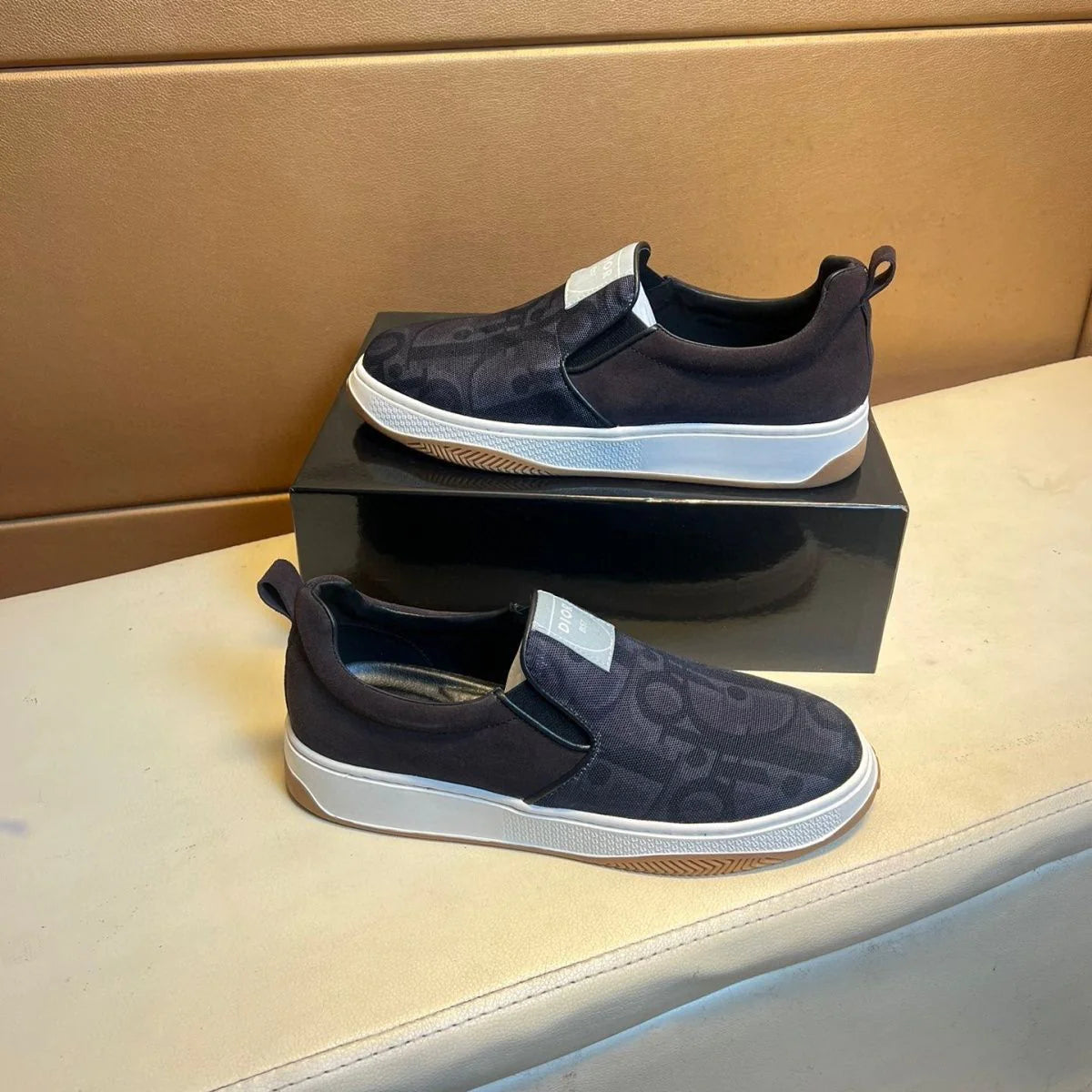 Casual All-match New Breathable Slip-on Men's Shoes 1024032519