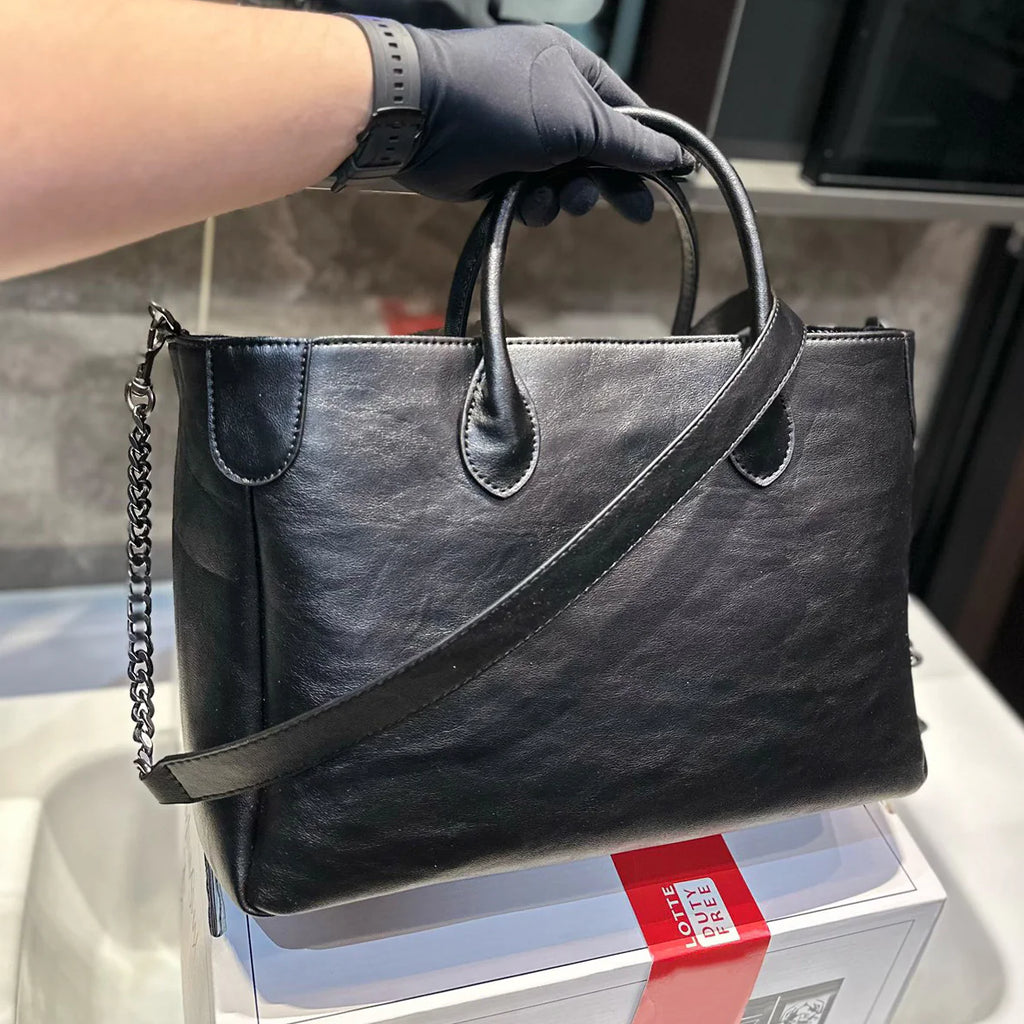 Versatile large capacity portable tote bag 1024111401
