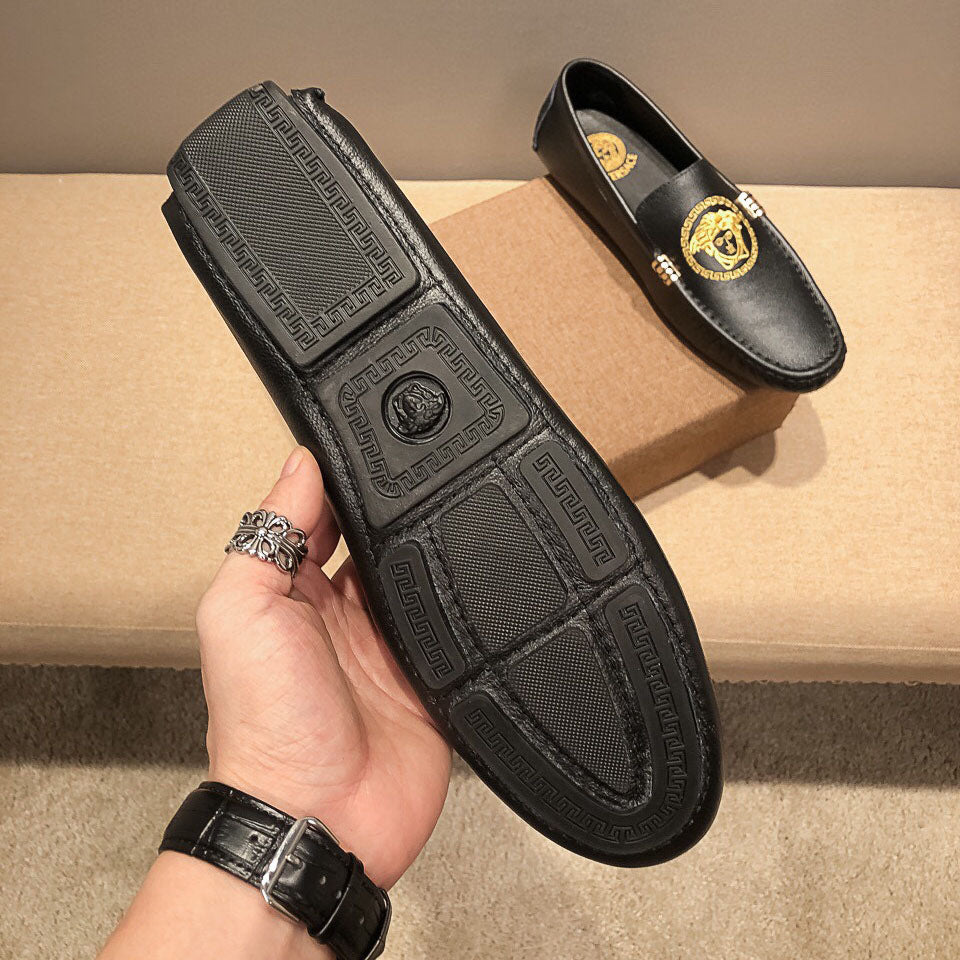 VS Medusa Embroidered Driver Shoes 1824091905
