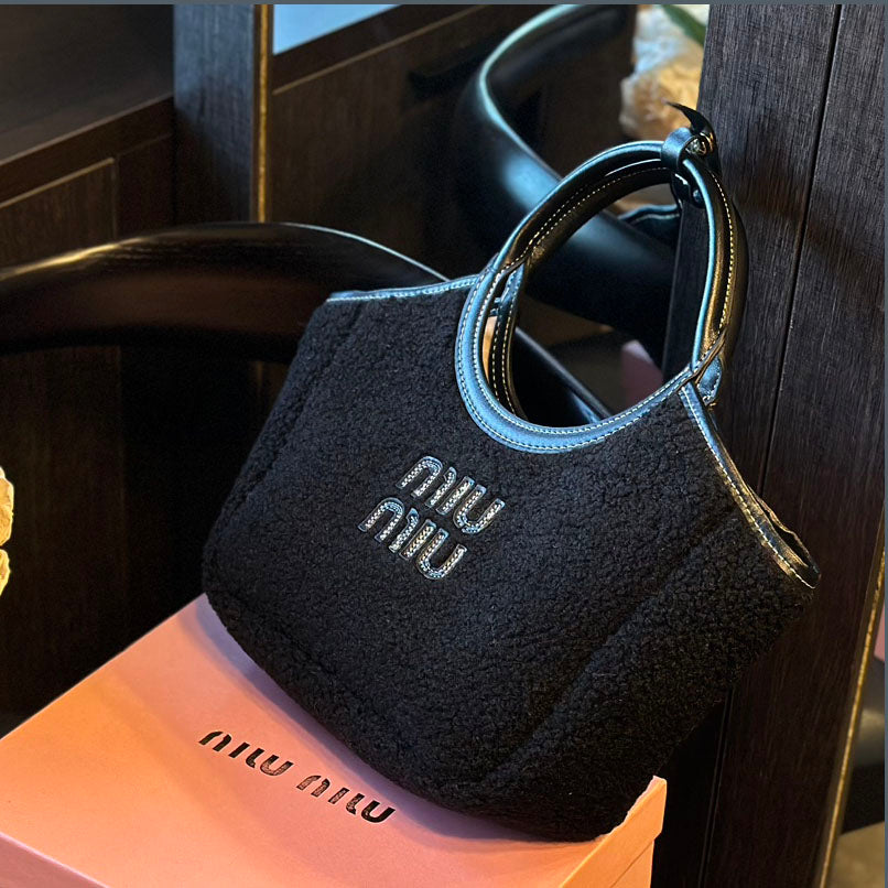 MIU new lambswool tote XC24092301