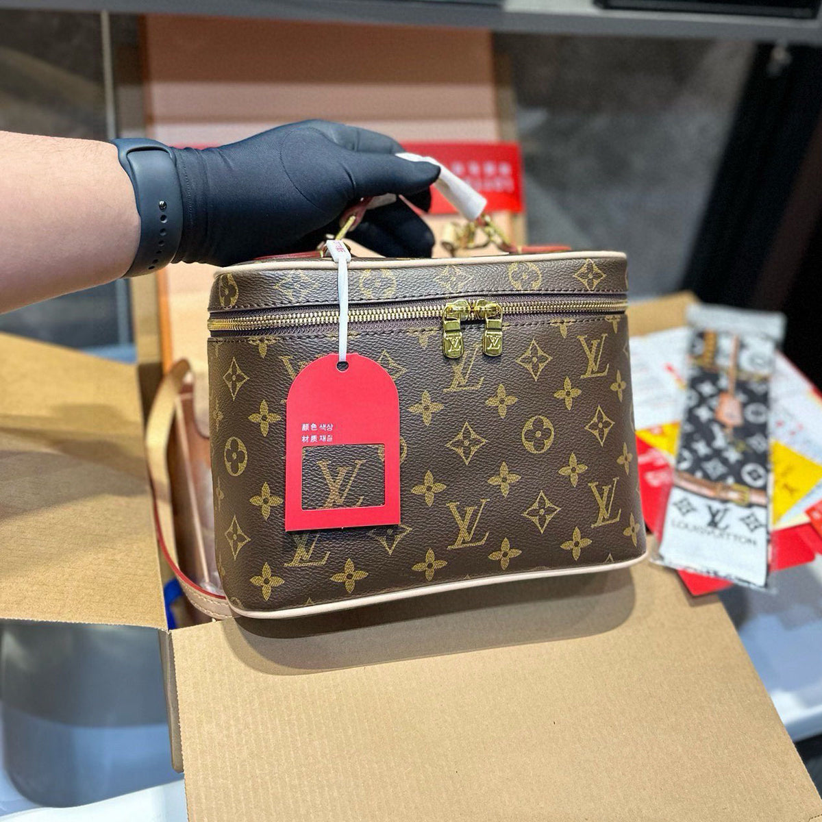 L Cosmetic bag 1824111101