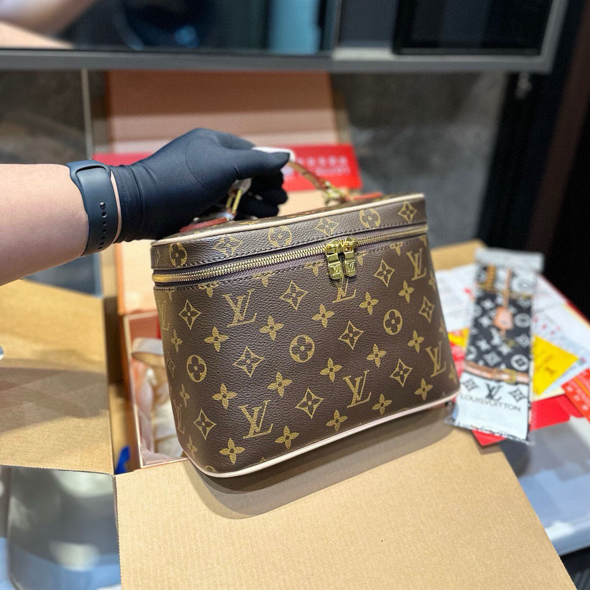 L Cosmetic bag 1824111101