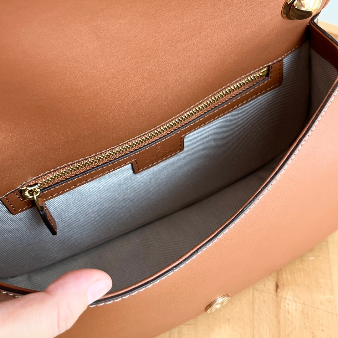 GG New saddle flap design bag 25122402