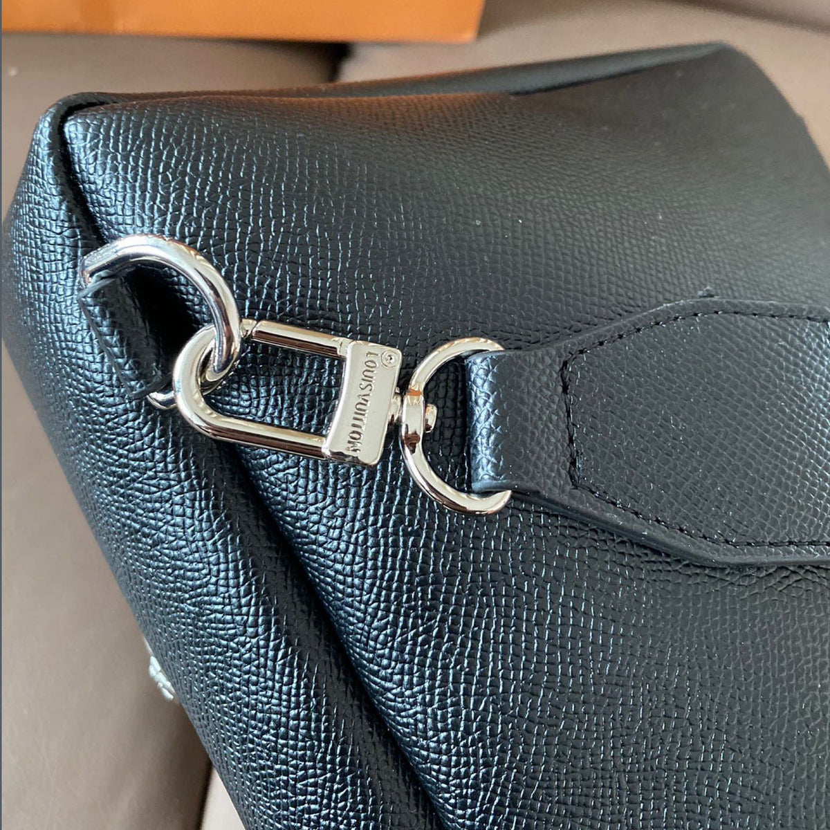 L solid color men's chest bag XC24092728