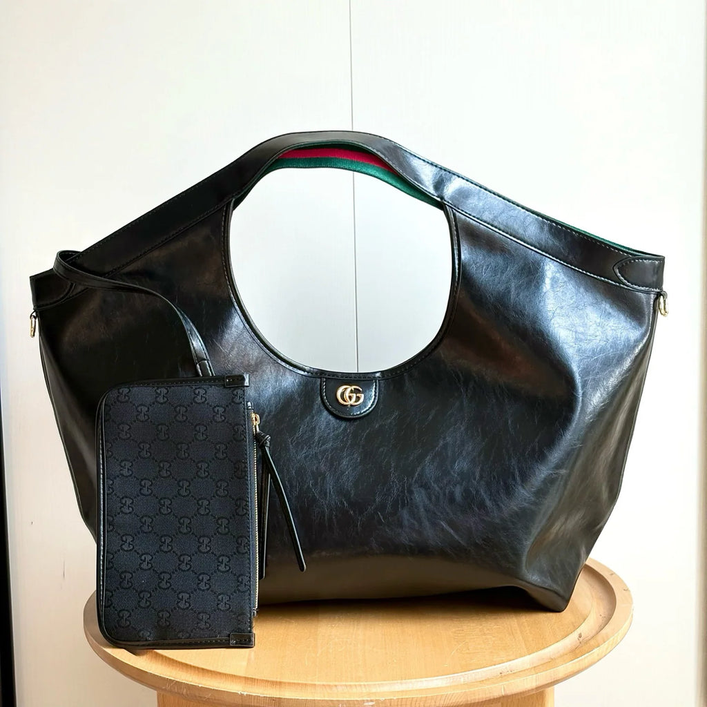 GG Stylish and casual large capacity crossbody bag 25122401