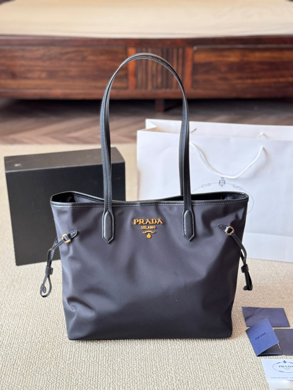 PR Nylon Tote 1825022102