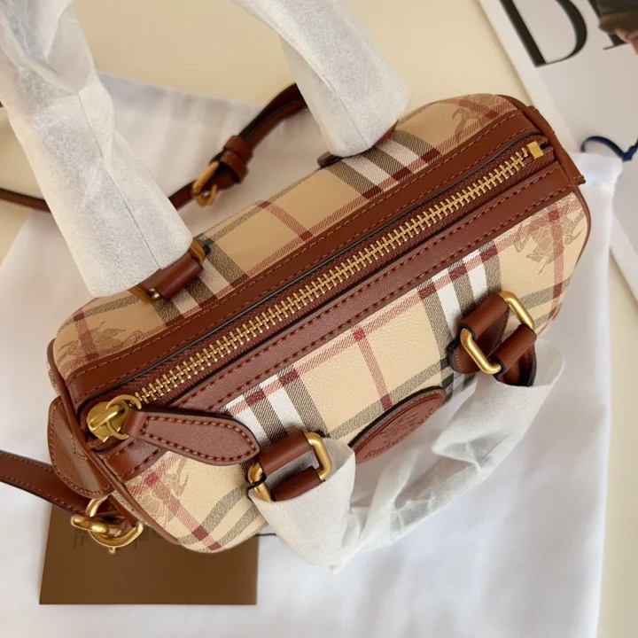 TB  New women's small Boston handbag  25112016