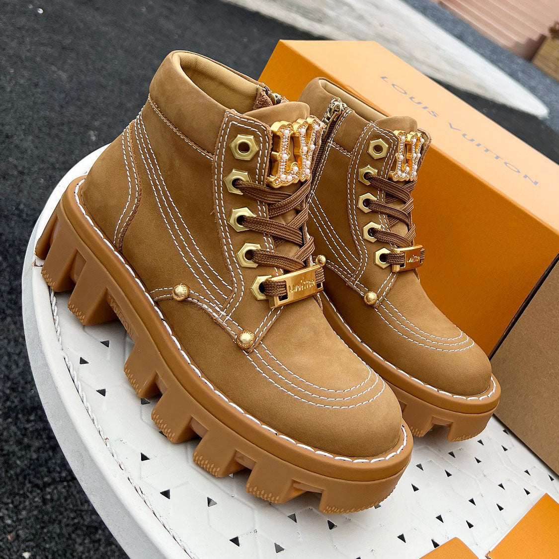 L 24ss Autumn and Winter CHECKER Martin Boots Ankle Couple Boots 1824103005
