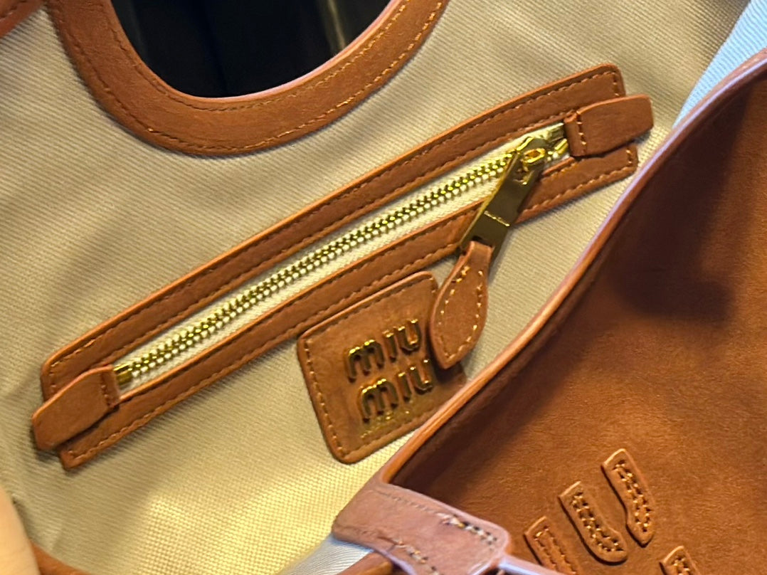 24 MIU New tote XC24092302