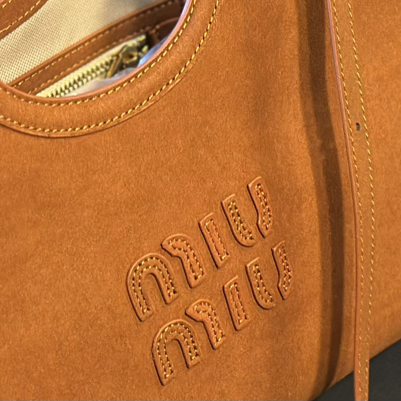 24 MIU New tote XC24092302