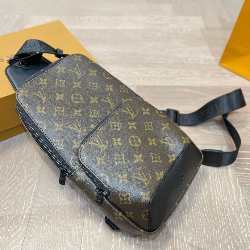 Men's chest bag crossbody bag 1824031911