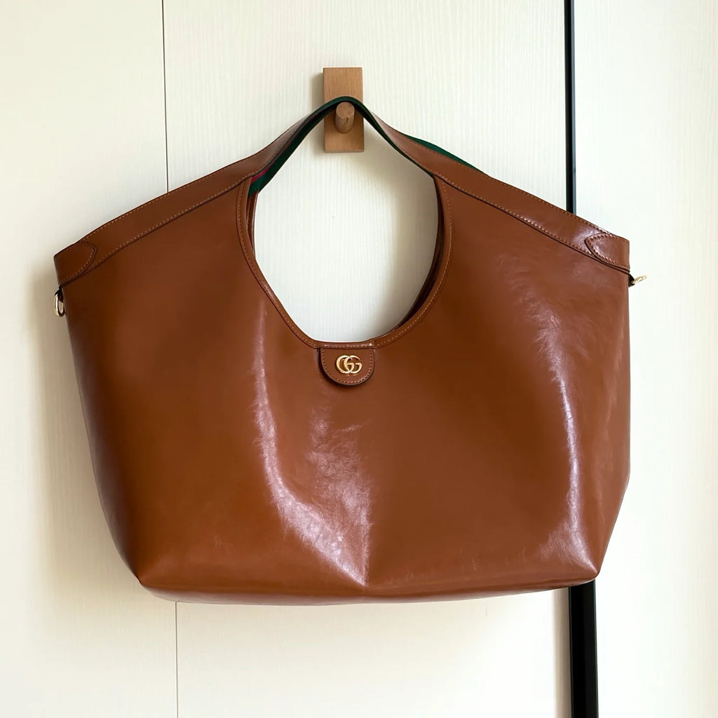 GG Stylish and casual large capacity crossbody bag 25122401
