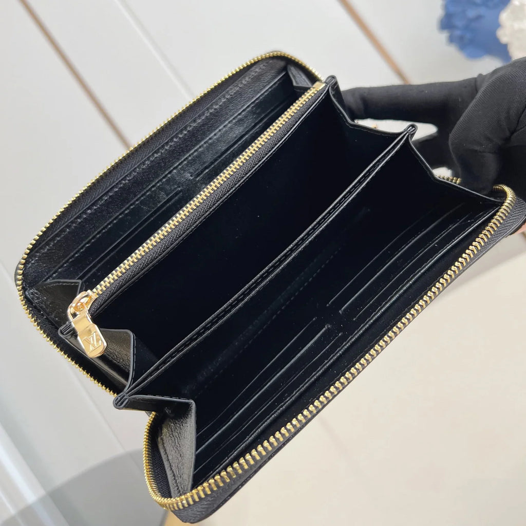 Luxury black color high-quality wallet 1025032403
