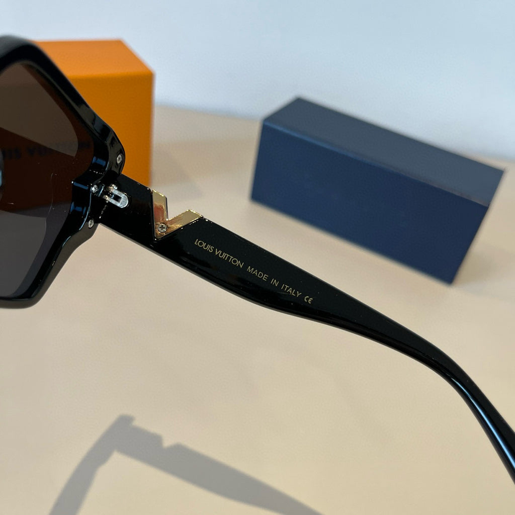 L Full frame sunglasses 1825052801