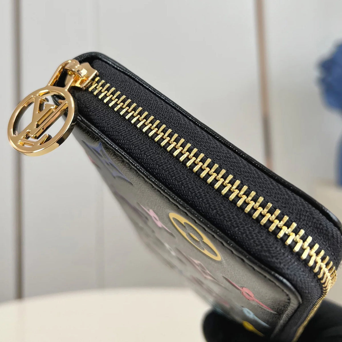 Luxury black color high-quality wallet 1025032403