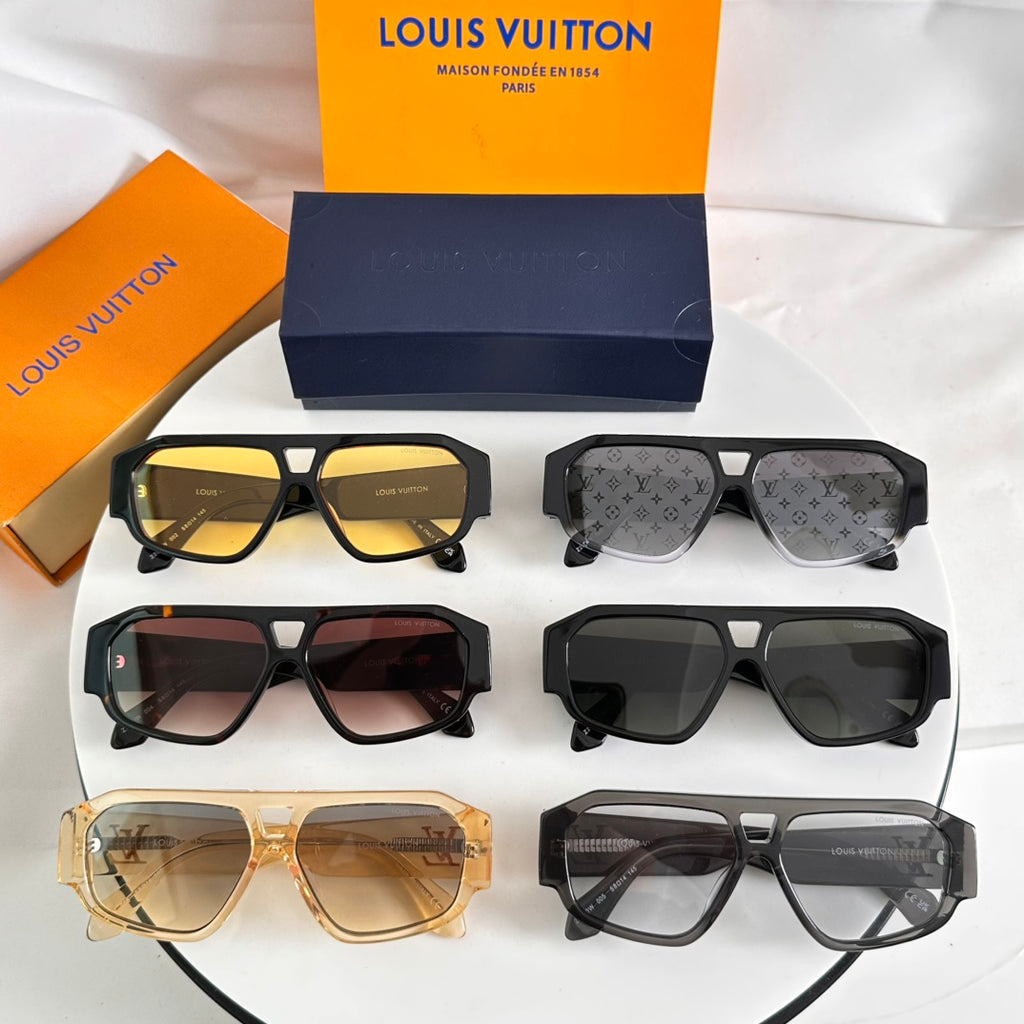 L Clash Pilot Square Sunglasses 1825070206