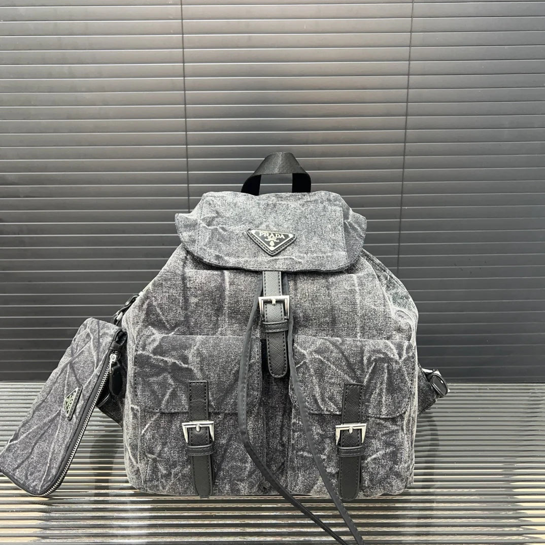 New versatile nylon cloth backpack 1024111206
