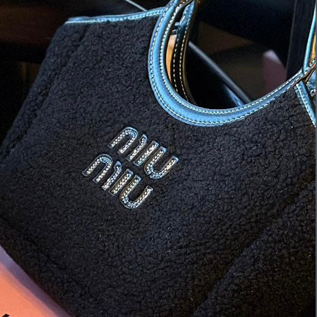 MIU new lambswool tote XC24092301