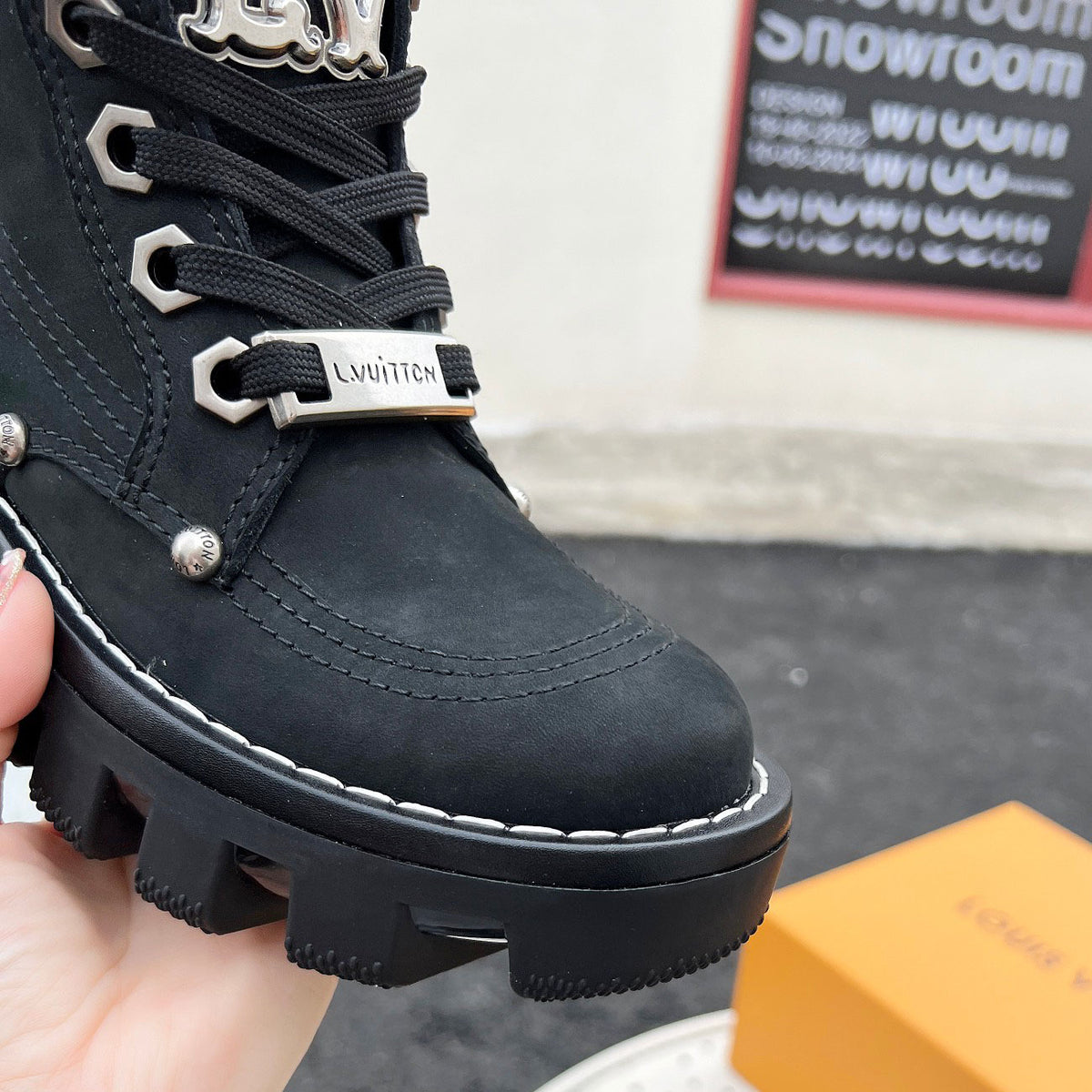 L 24ss Autumn and Winter CHECKER Martin Boots Ankle Couple Boots 1824103005