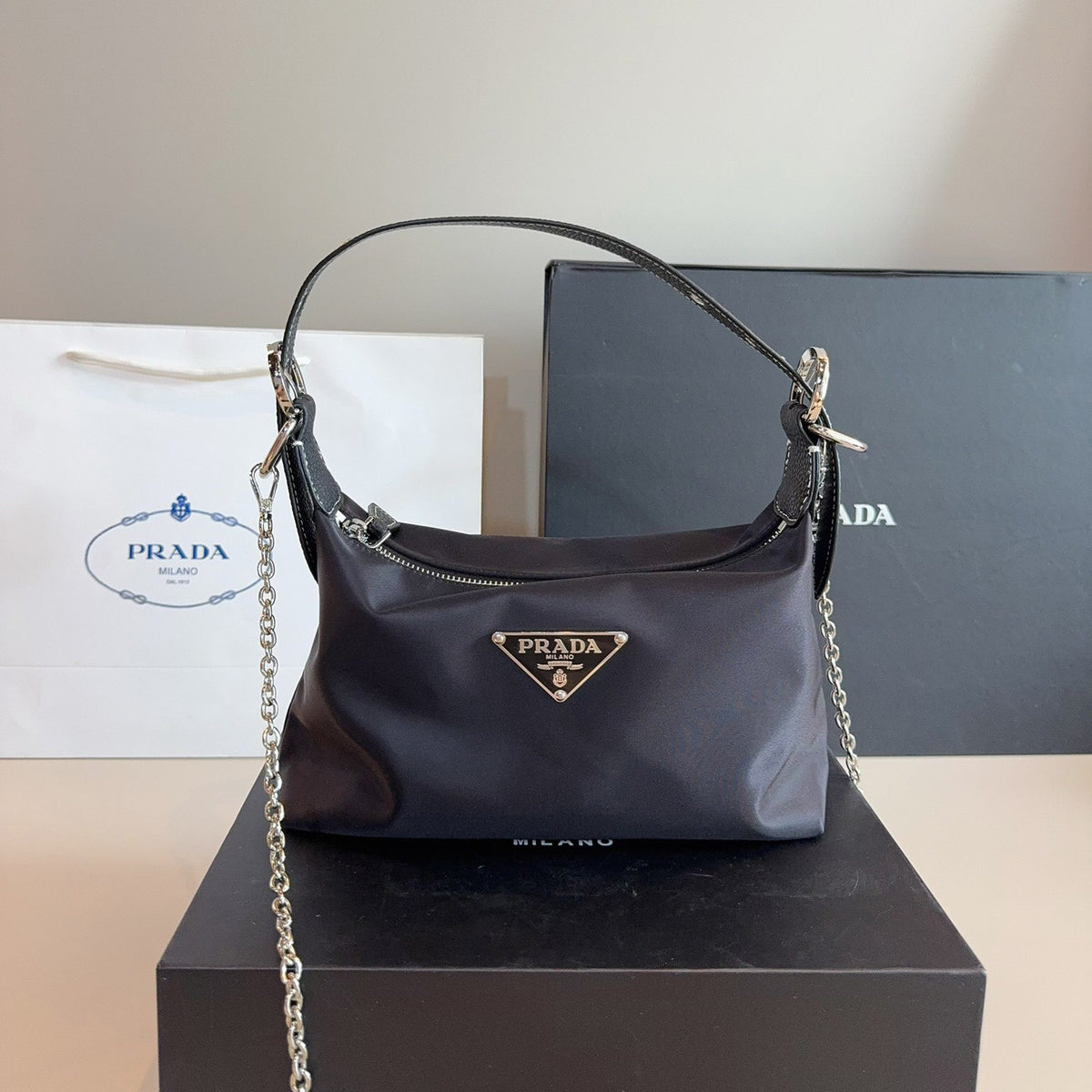 P Shoulder Bag 1825061807
