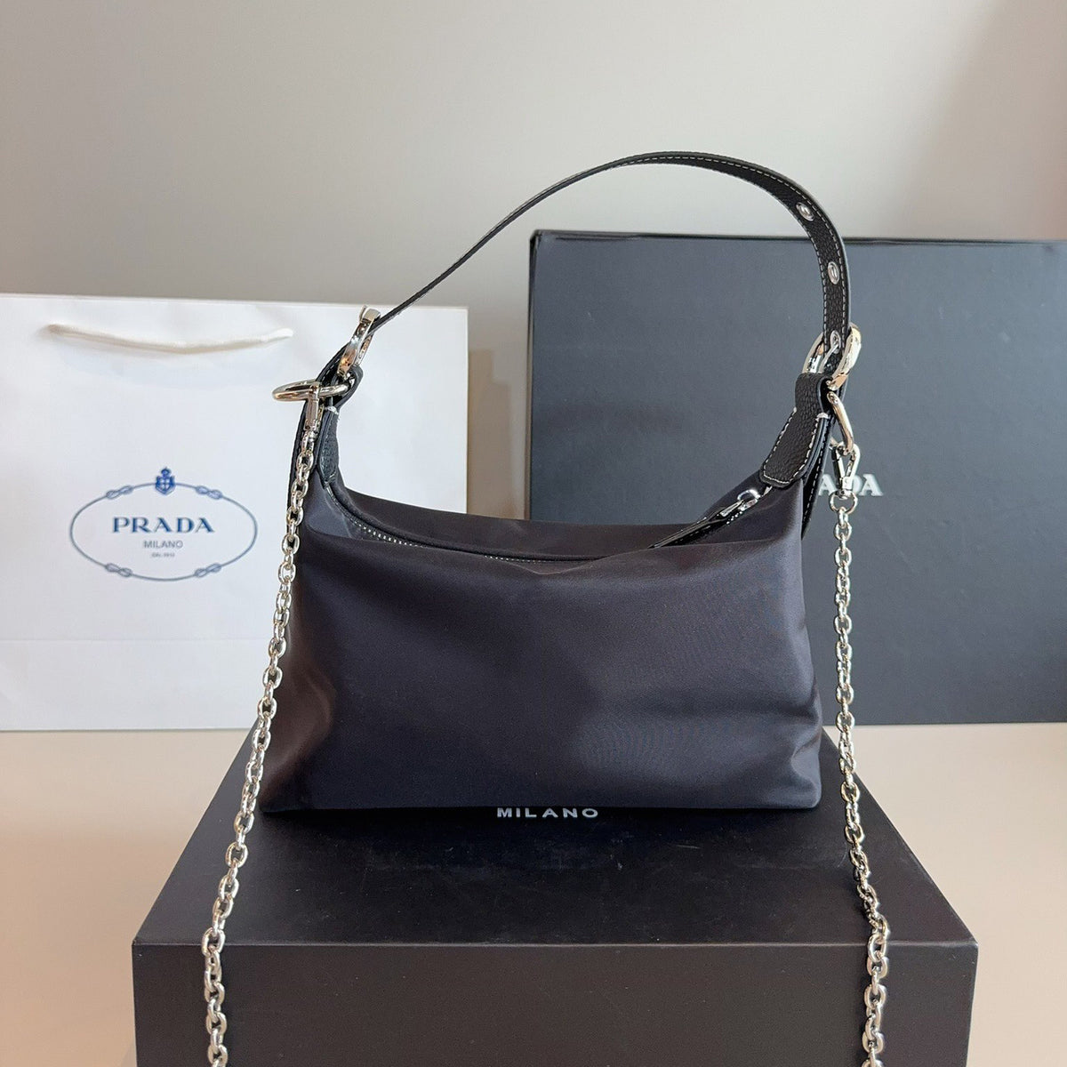 P Shoulder Bag 1825061807