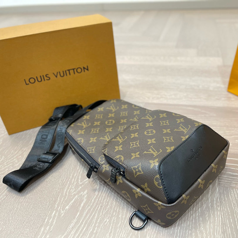 Men's chest bag crossbody bag 1824031911
