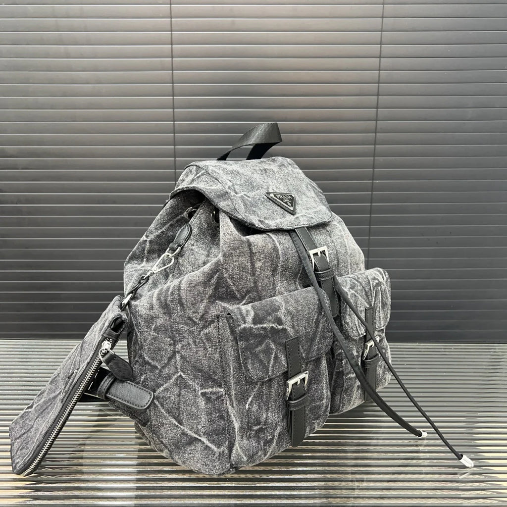 New versatile nylon cloth backpack 1024111206