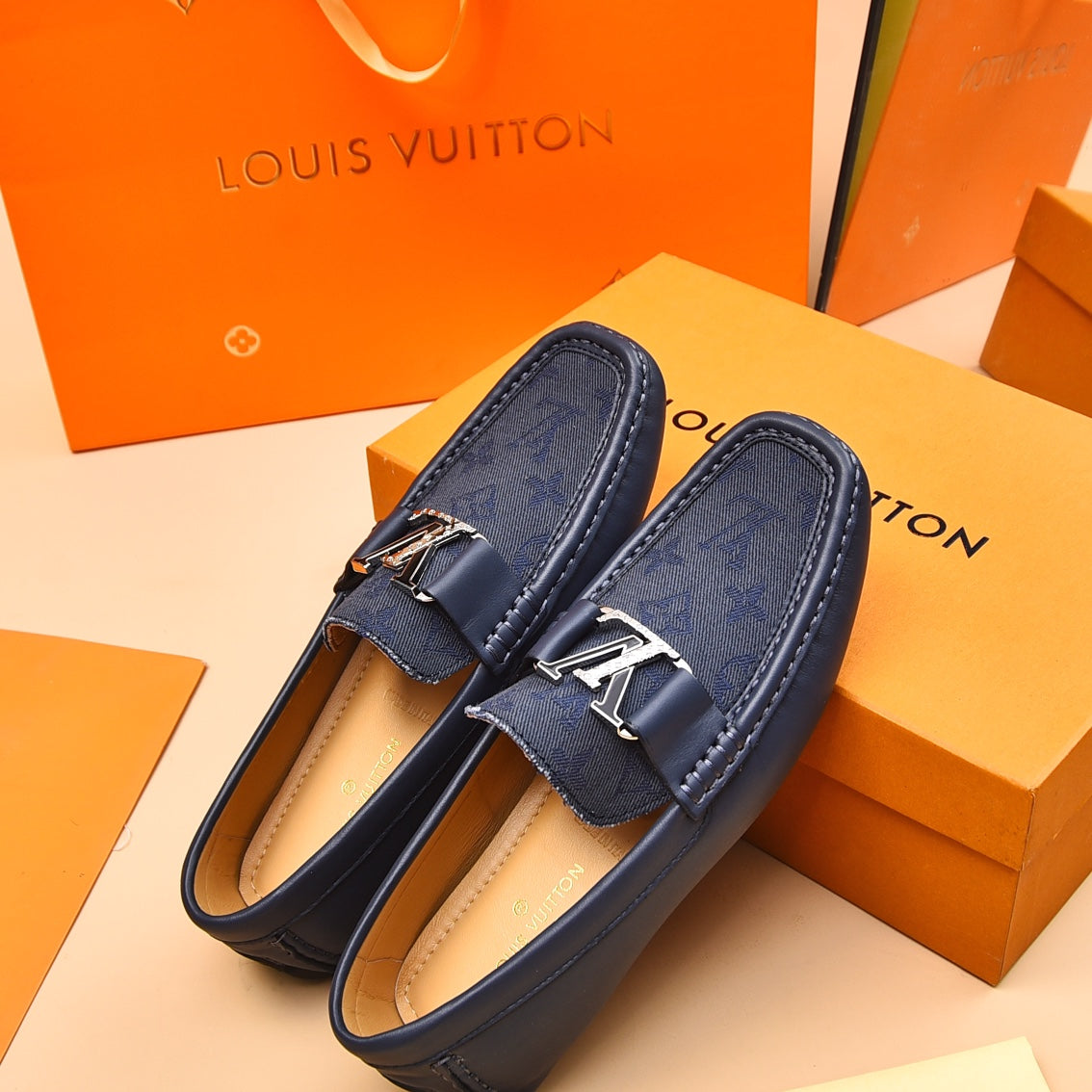 Gloria Loafers 1824071007