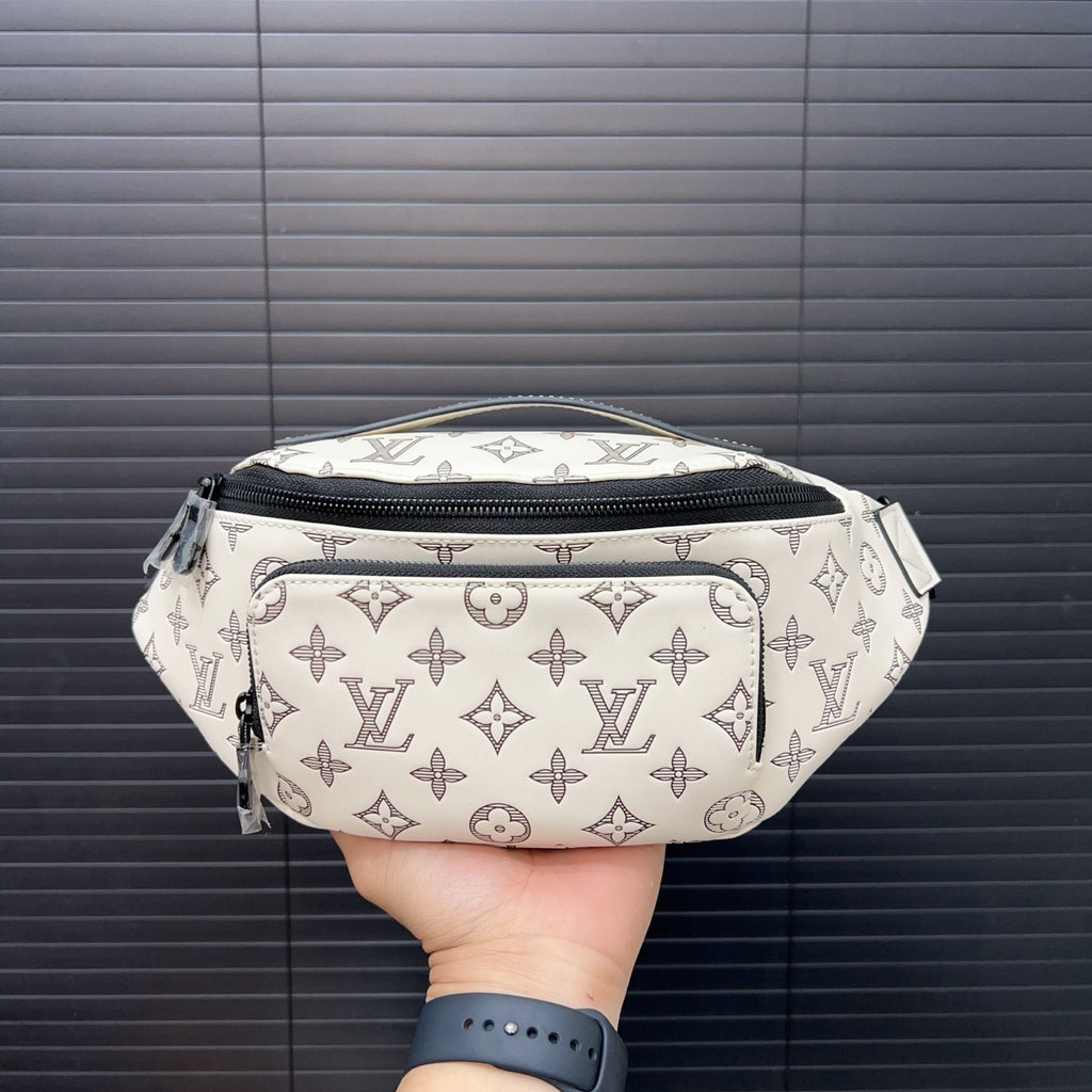 L Bumbag Crossbody chest bag 1825052311