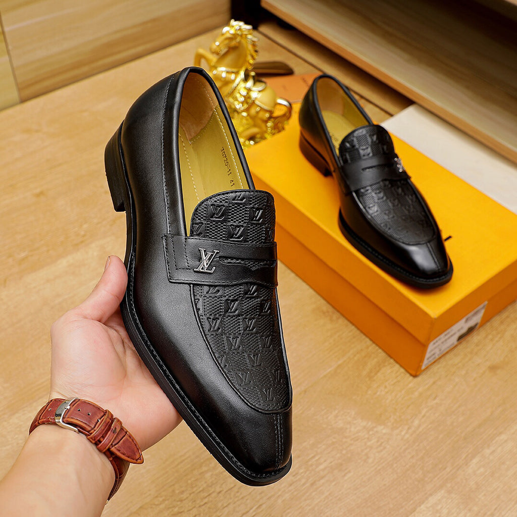 All V logo check black formal dress slip-on shoes