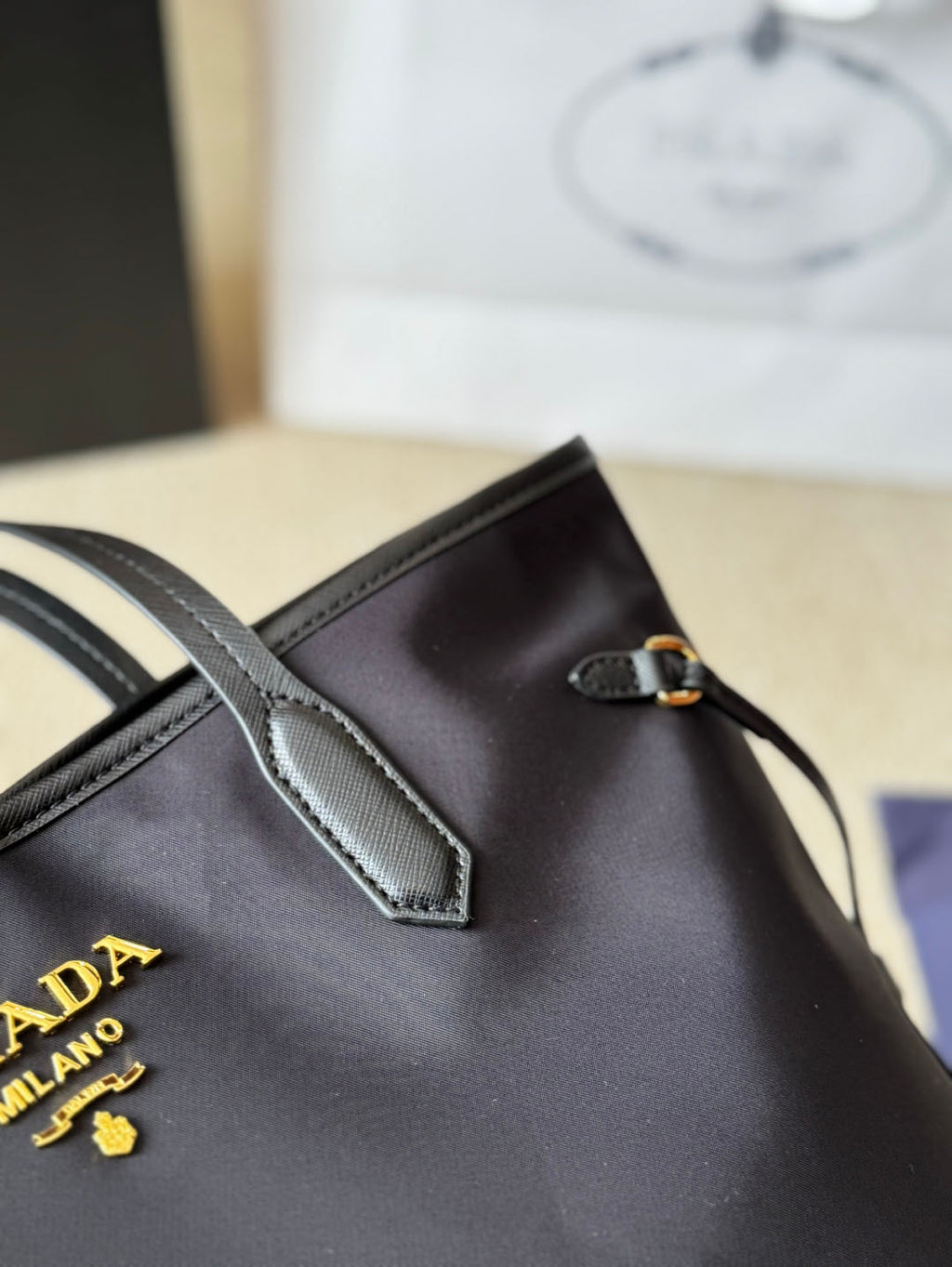 PR Nylon Tote 1825022102
