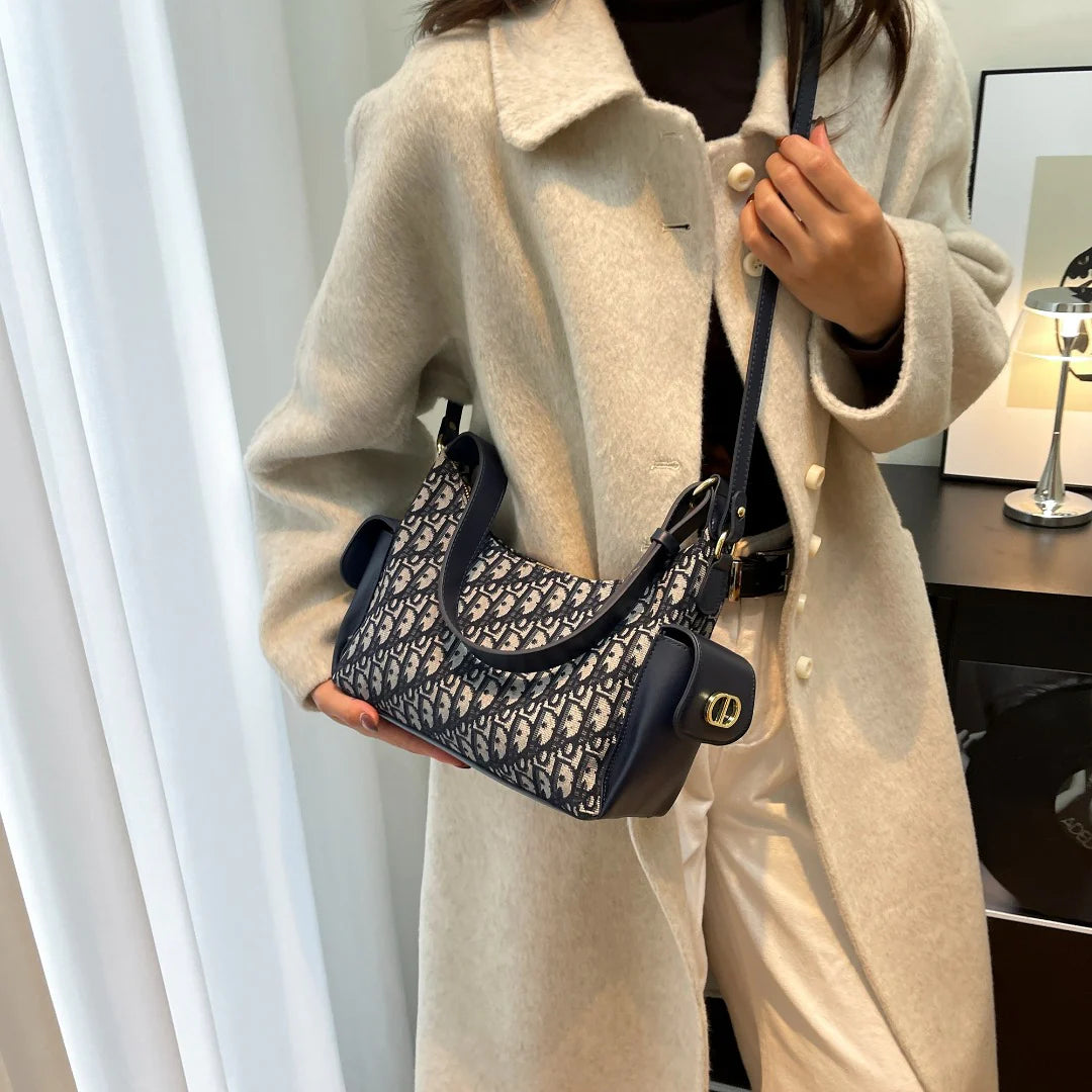 Large-capacity tote crossbody bag 2025111802