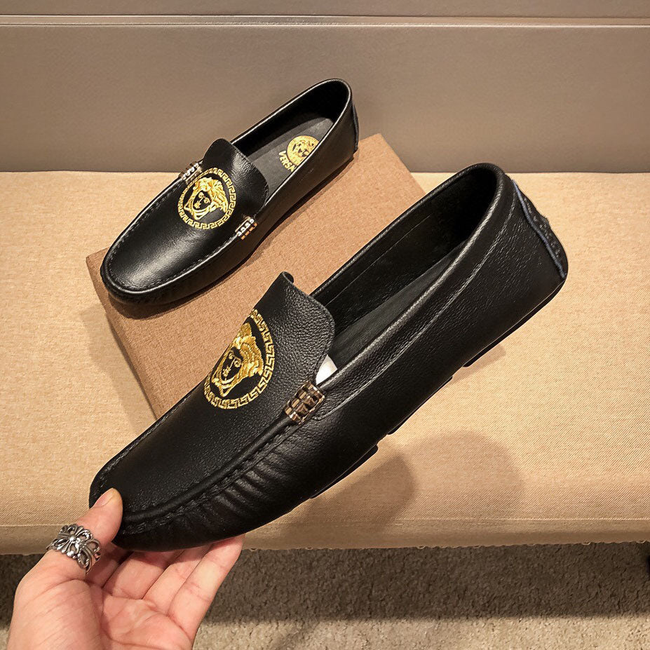VS Medusa Embroidered Driver Shoes 1824091905