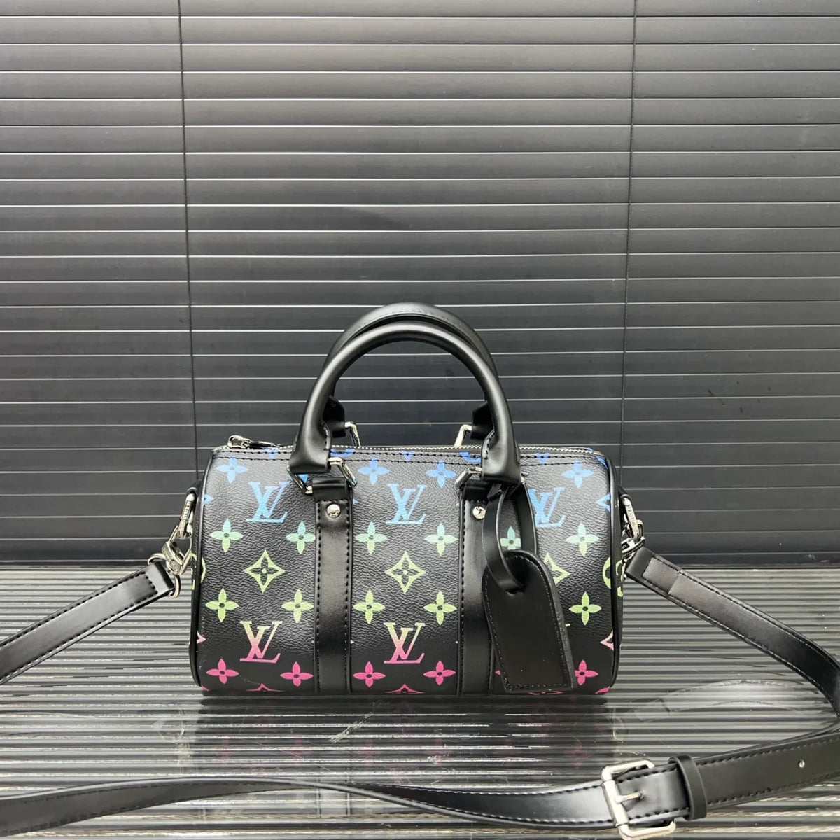 Classic Versatile Pinted Handbag 1025040307