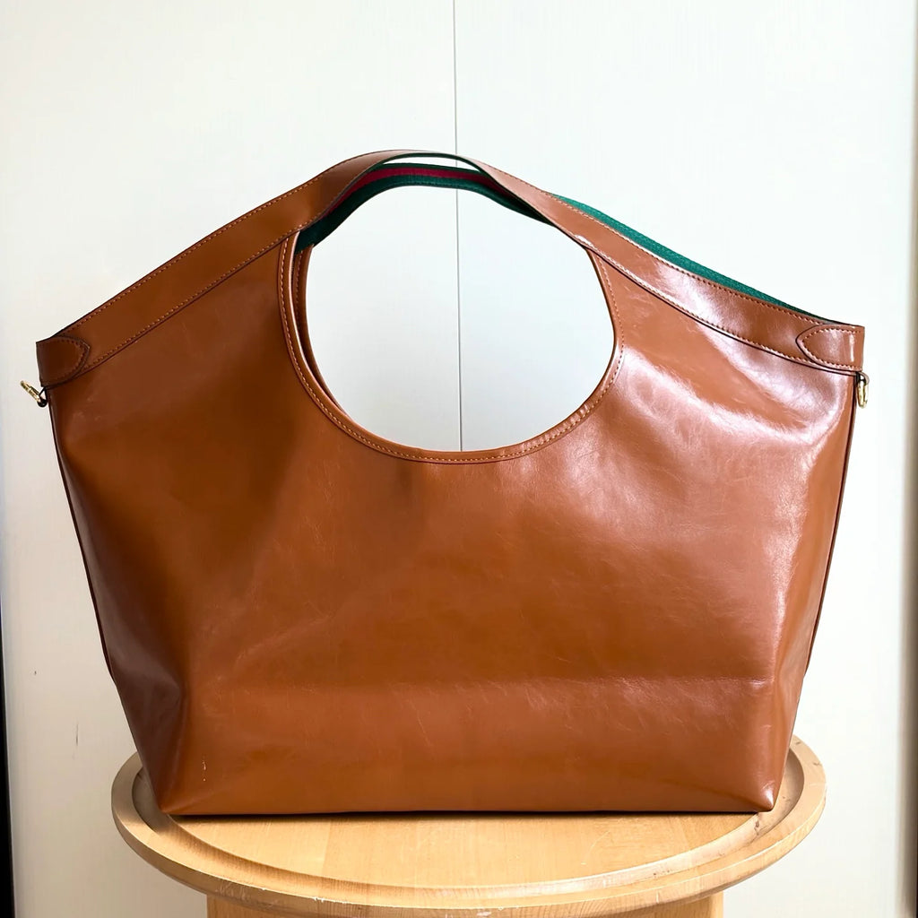 GG Stylish and casual large capacity crossbody bag 25122401