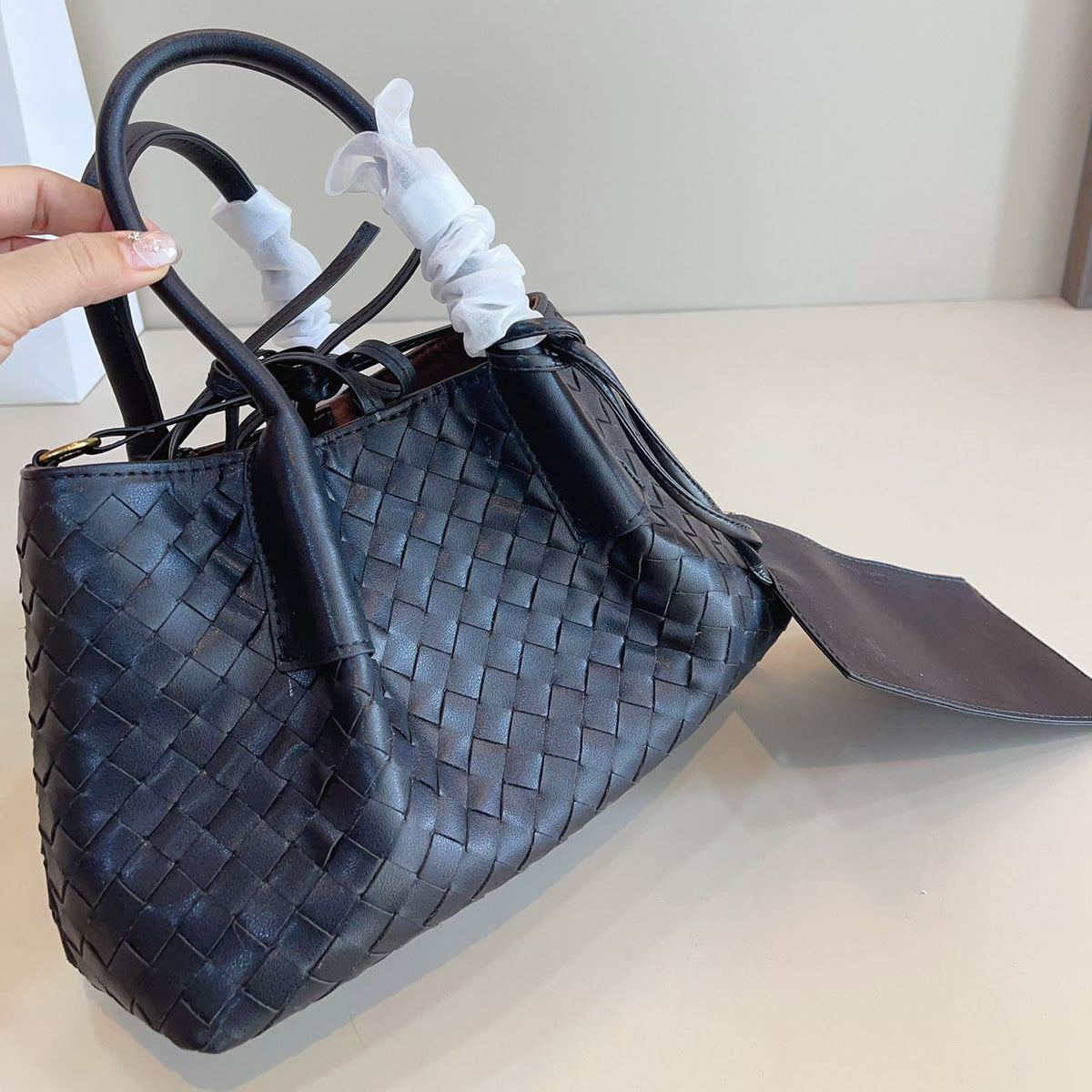 BV Cassette Bag Woven Tote Bag 1825032705