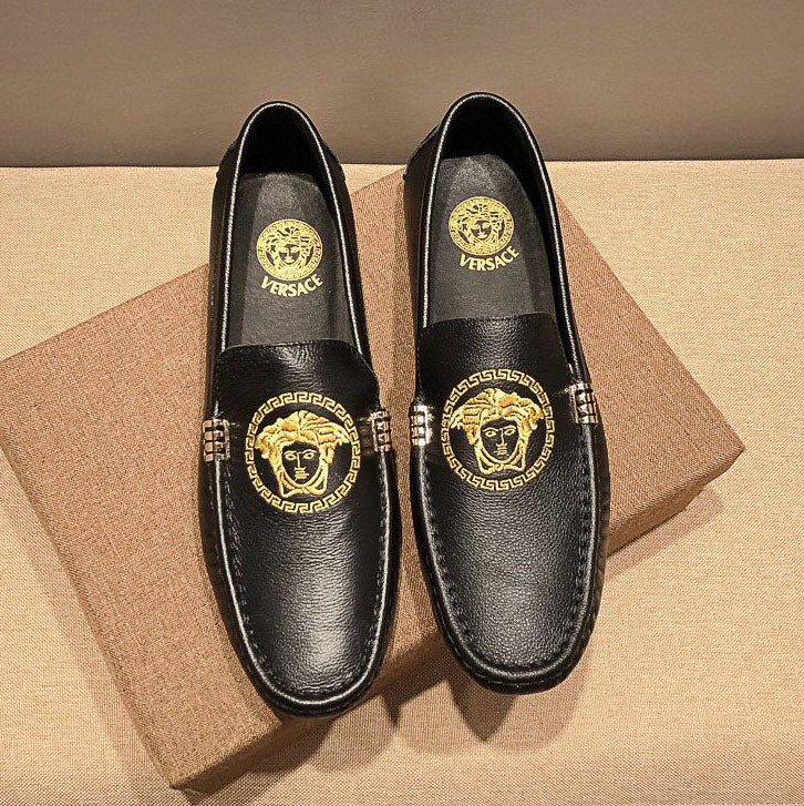 VS Medusa Embroidered Driver Shoes 1824091905