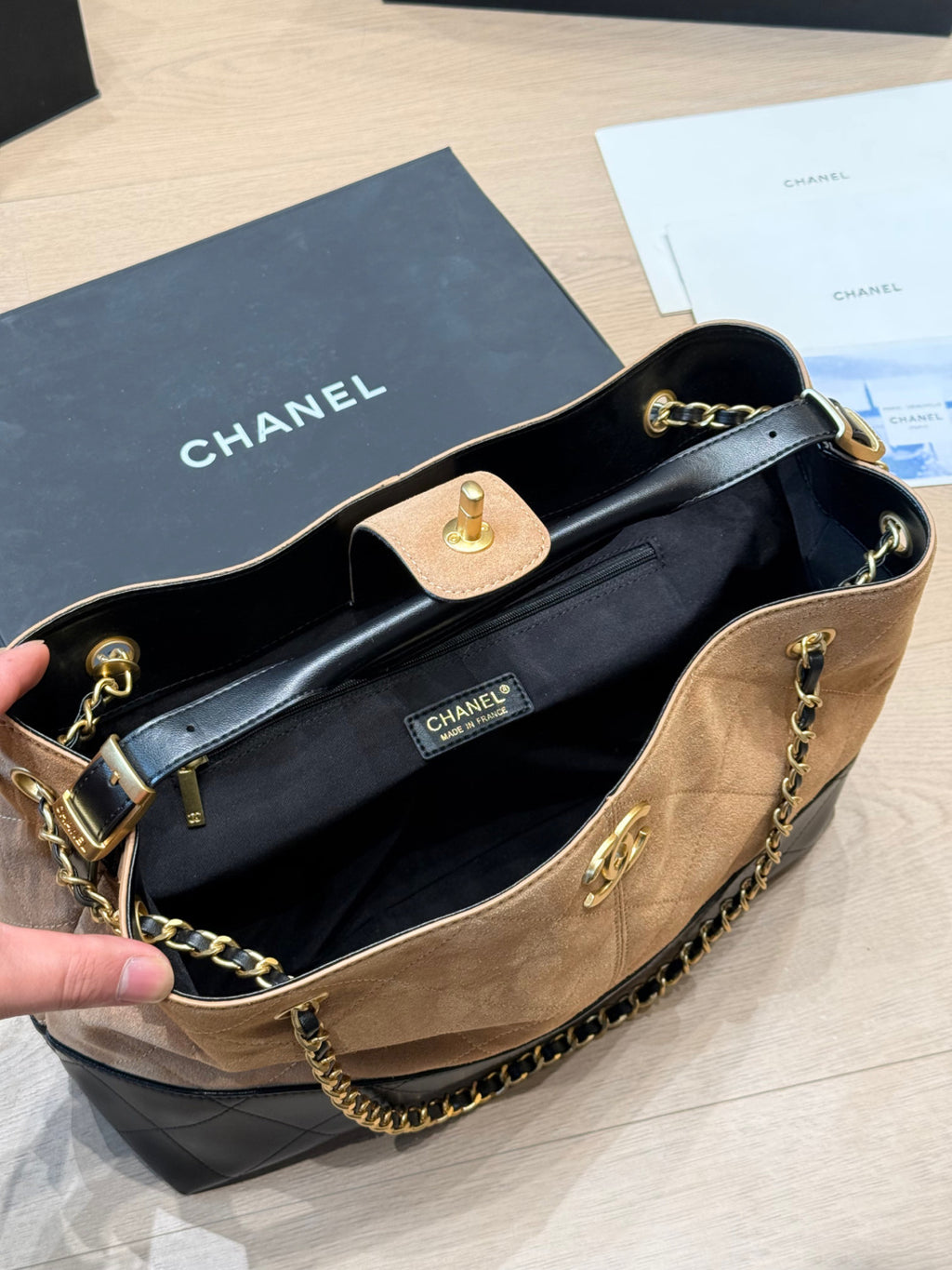CNL 25A Black Gold Hobo Bag 1826031603