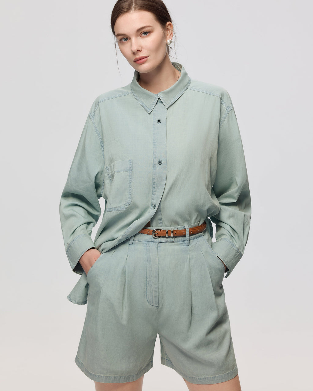 Lyricist Pleated Shorts